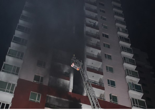 Kỹ năng thoát hiểm khi có hỏa hoạn ở các chung cư cao tầng